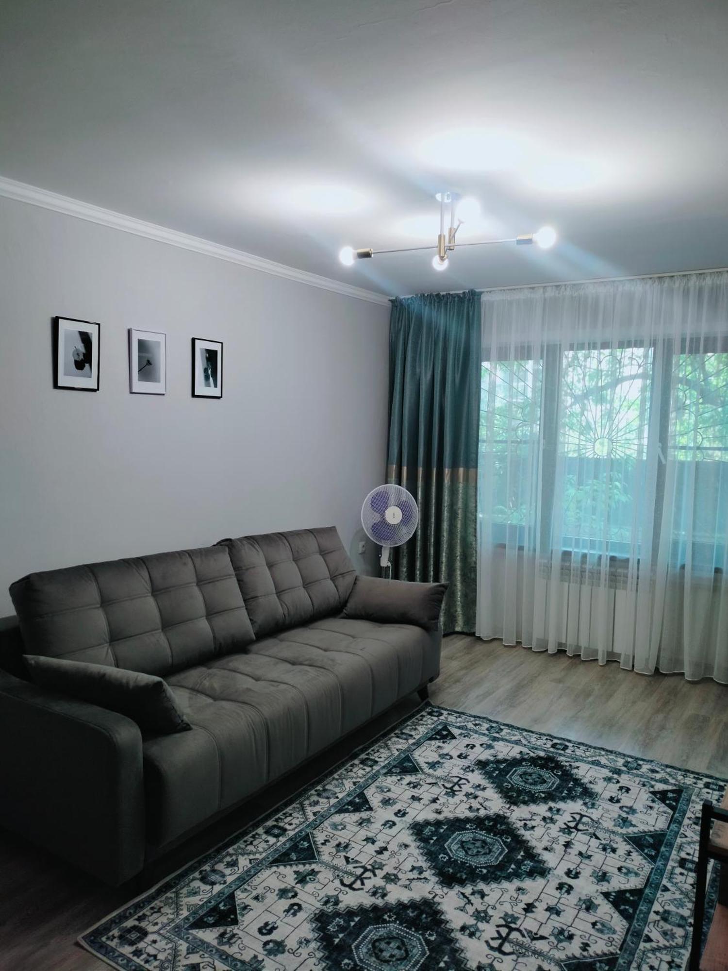 2 комн на панфилова арбат Apartment Almaty